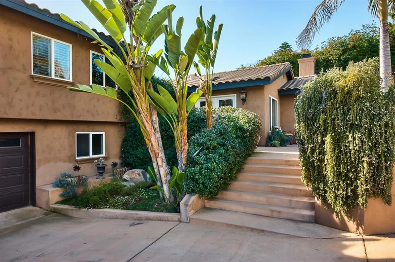 11675 Vernette Ct, El Cajon, CA 92020