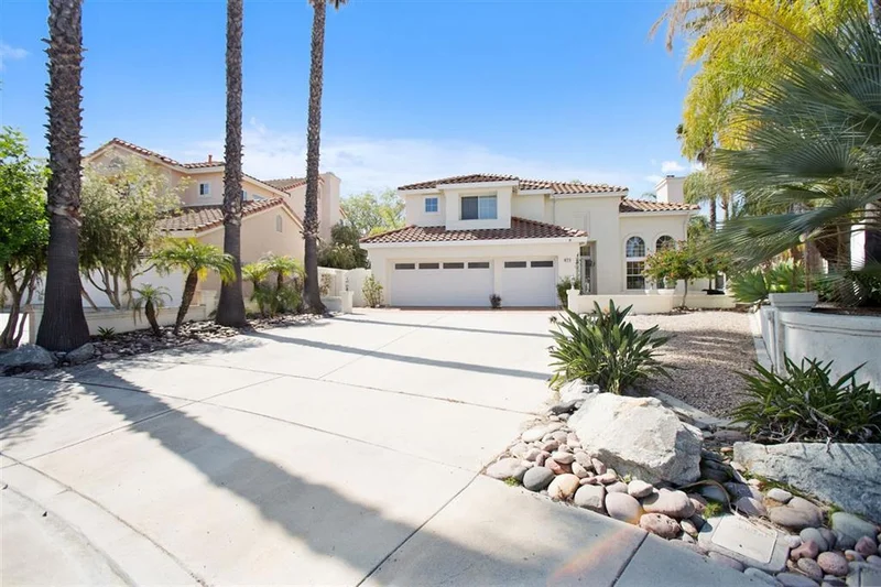 625 Fairhill Ct, Oceanside, CA 92057