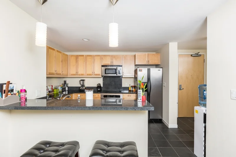 1150 J St #104, San Diego, CA 92101