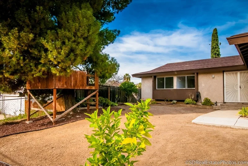 8456 Kreiner, Santee, CA 92071