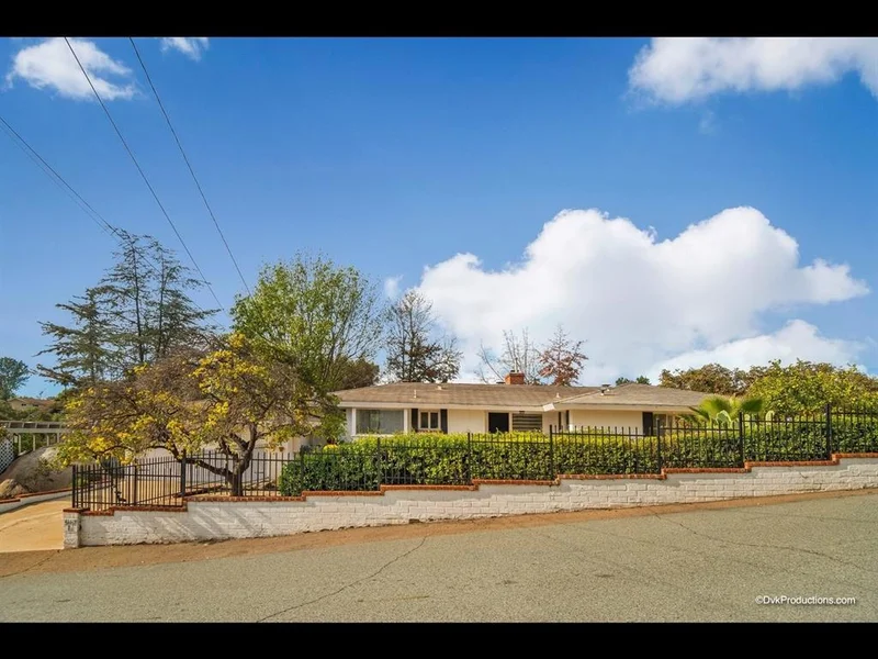 4660 Mayapan, La Mesa, CA 91941