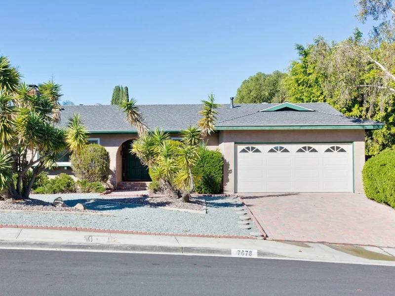 7678 Rowena Street, San Diego, CA 92119