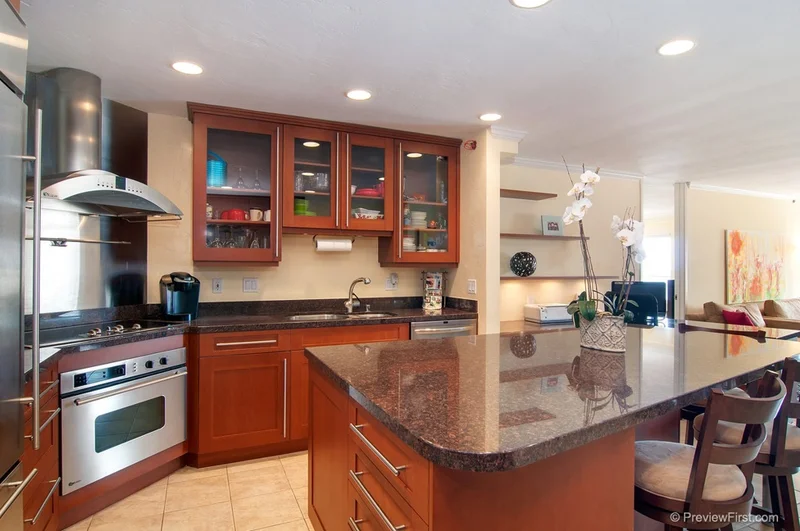 1040 Coast Blvd S #403, La Jolla, CA 92037