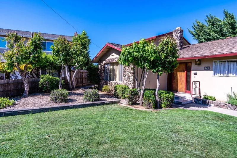 890 Willard, Gilroy, CA 95020