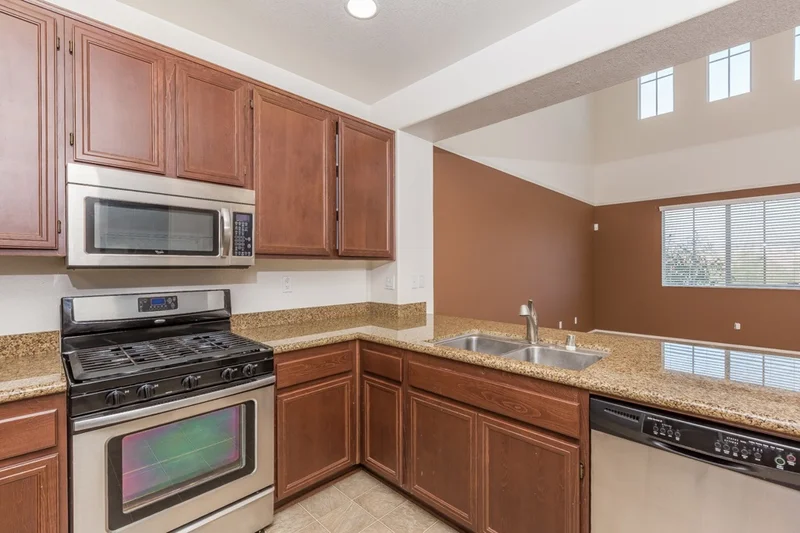 10183 Star Magnolia, Santee, CA 92071