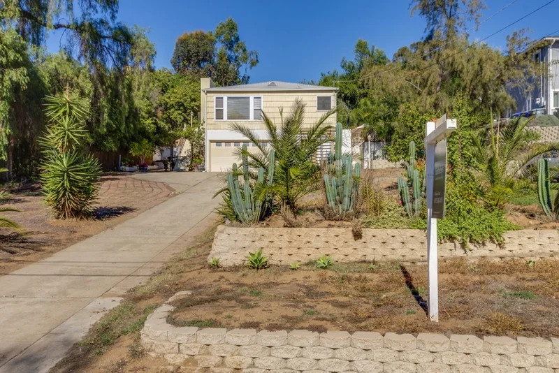 8642 Alpine Ave, La Mesa, CA 91941