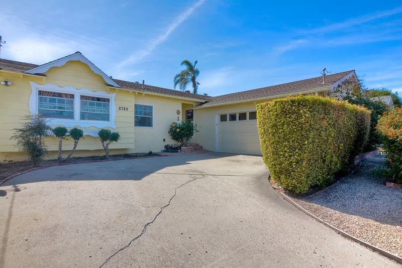 8789 Dalewood, San Diego, CA 92123