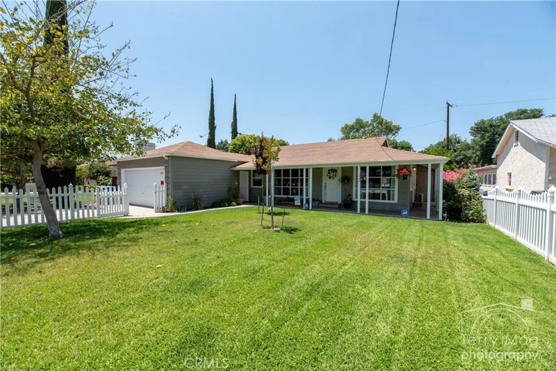 9135 Garfield, Riverside, CA 92503