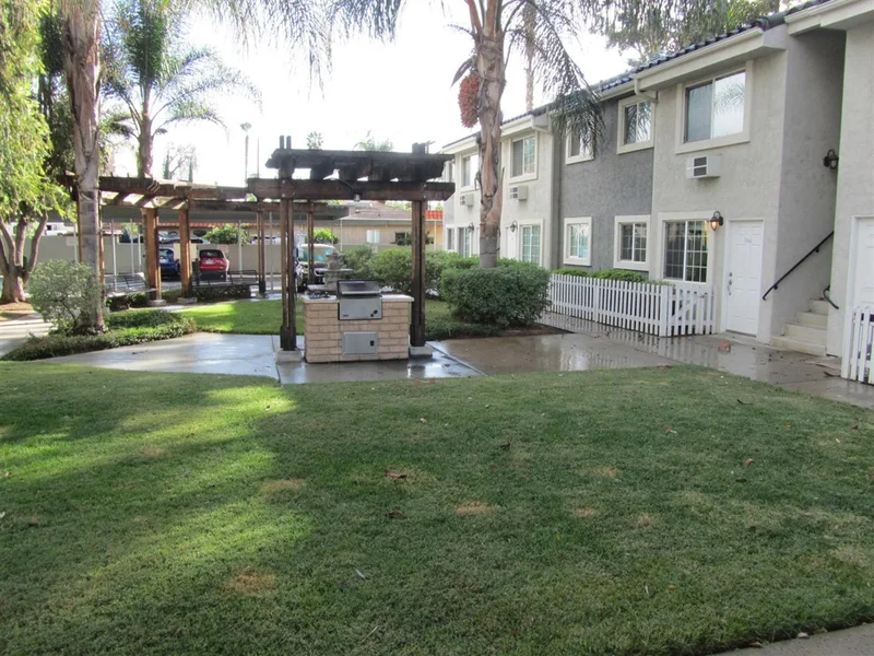 523 Graves #215, El Cajon, CA 92020