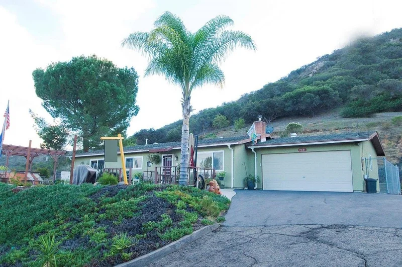 7931 Shantung Dr, Santee, CA 92071