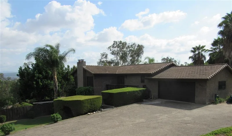 11367 High Ranch, Lakeside, CA 92040