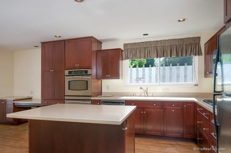 9136 Grossmont Blvd, La Mesa, CA 91941