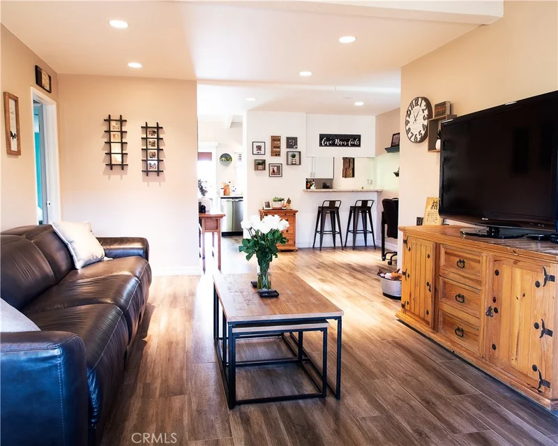 1040 Macarthur #146, Santa Ana, CA 92707