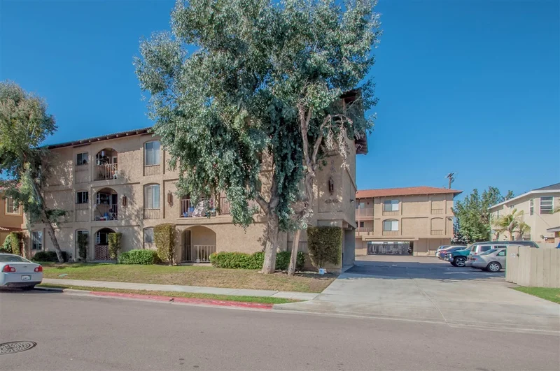 4240 Menlo Ave #24, San Diego, CA 92115
