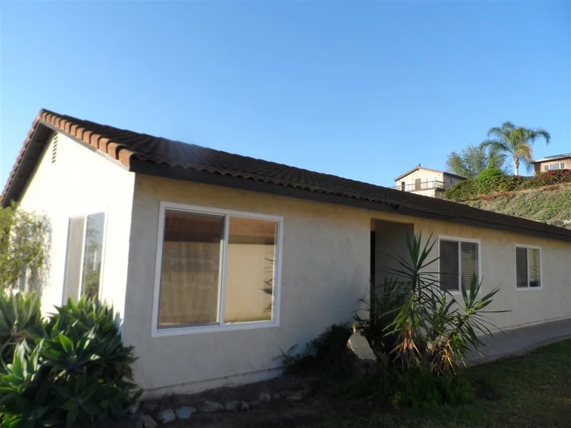 2707 Moundview Pl., Spring Valley, CA 91977