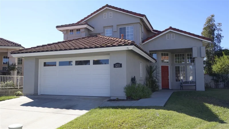 1253 Ronda Ave, Escondido, CA 92027