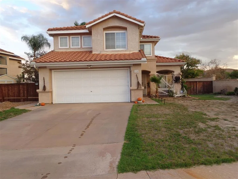 114 Willowbrook Way, Santee, CA 92071
