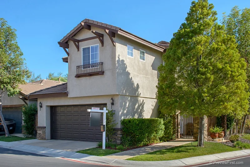 29779 Benchmark Ct., Escondido, CA 92026
