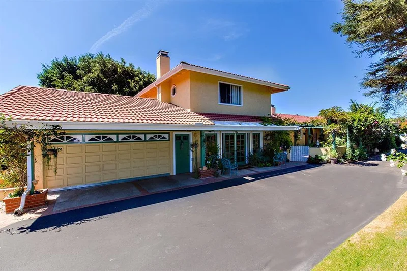 6329 La Paloma Ln., Oceanside, CA 92057