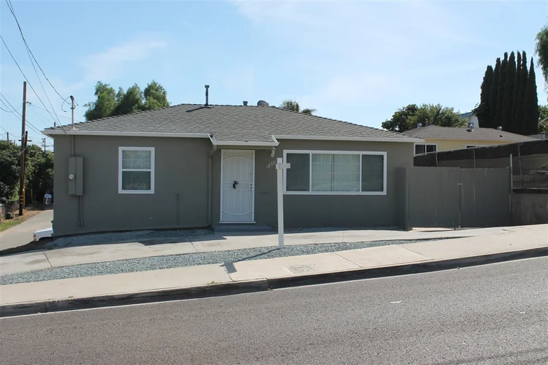 1236 16th, National City, CA 91950