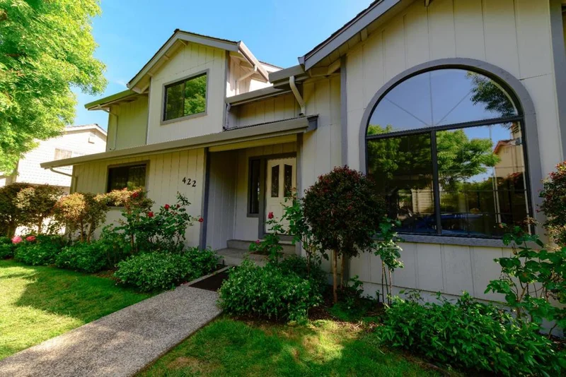 422 Whisman, Mountain View, CA 94043