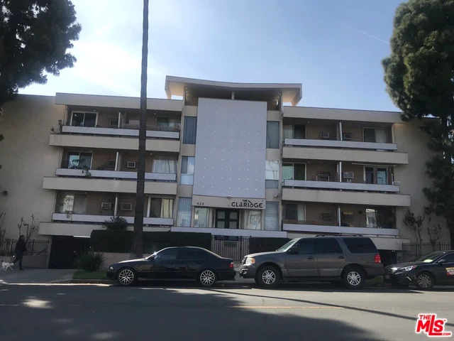 425 Kenmore #110, Los Angeles, CA 90020