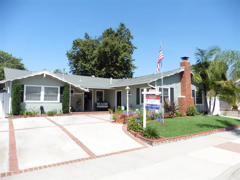 6254 Lake Ariana Avenue, San Carlos, CA 92119