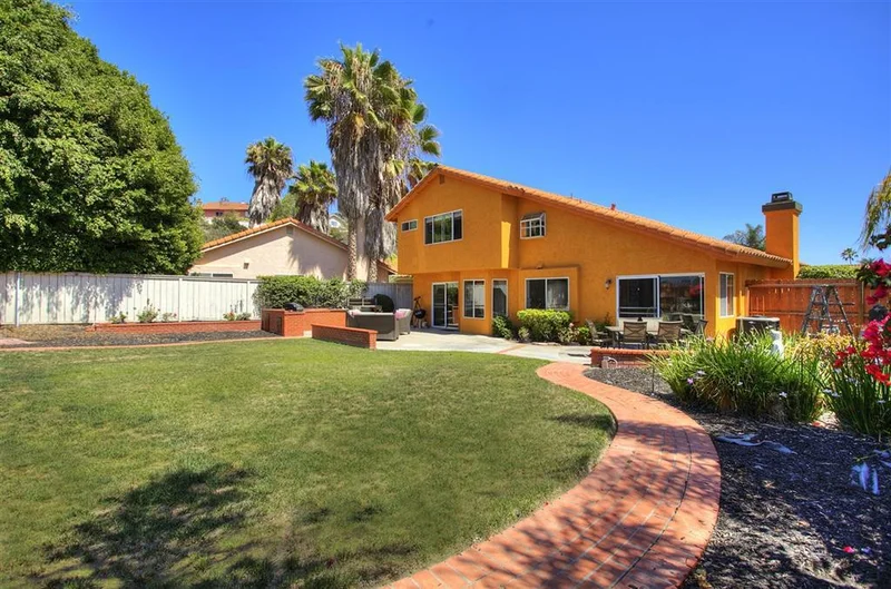 4330 El Capitan Ct, Carlsbad, CA 92010