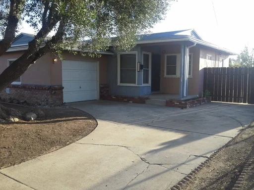 6135 Lubbock Ave., La Mesa, CA 91942