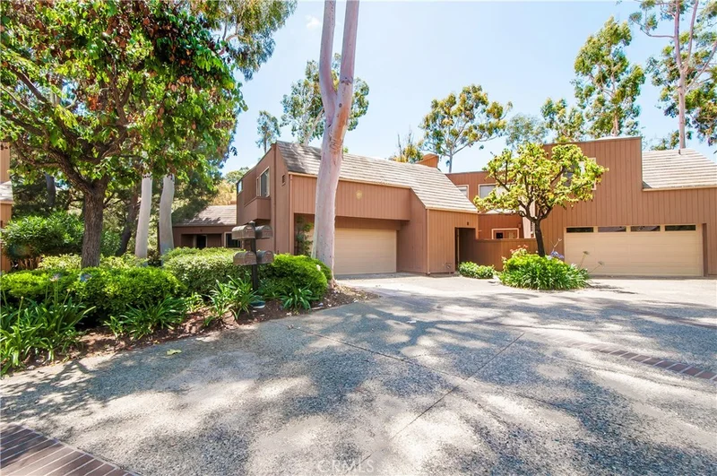 9 Moss #5, Irvine, CA 92603