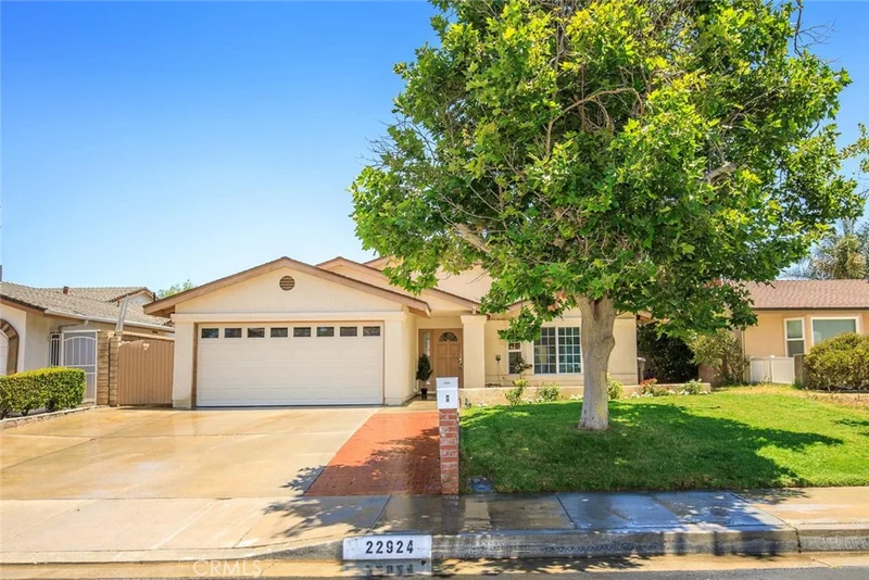 22924 Sycamore Creek, Valencia, CA 91354