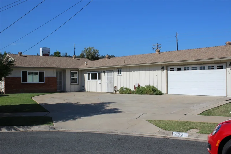 423 Raymond St, El Cajon, CA 92020