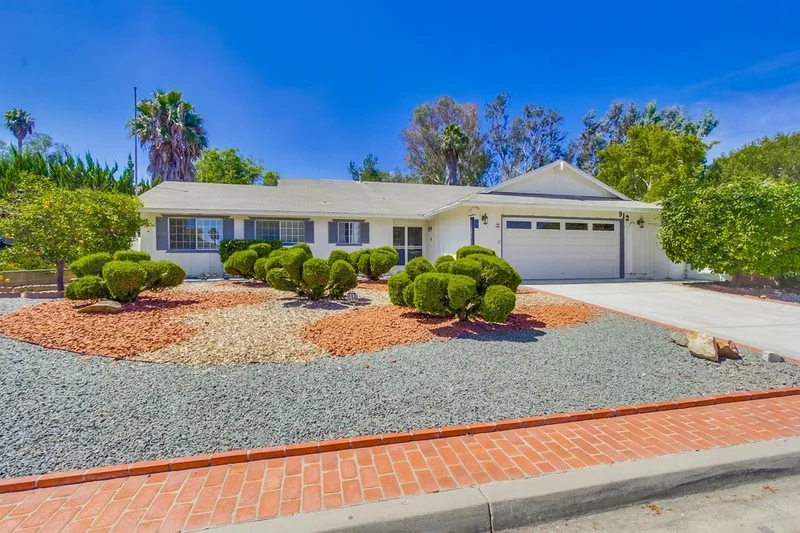 912 San Pablo Drive, San Marcos, CA 92078