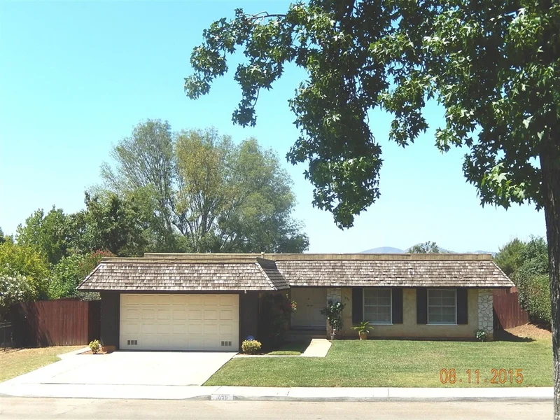 1039 Harding St, Escondido, CA 92027