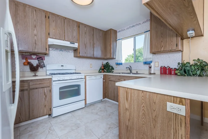 12502 Jackson Hill Lane, El Cajon, CA 92021