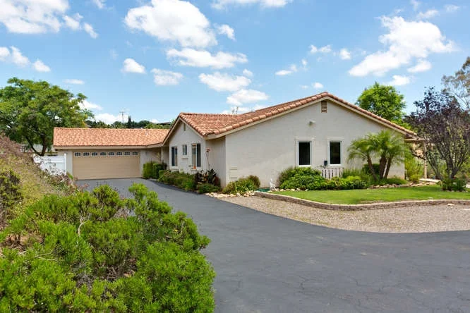 2953 Paseo Del Sol, Escondido, CA 92025