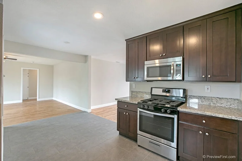 101 J, Chula Vista, CA 91910