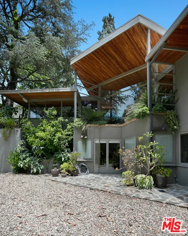 11600 Amanda, Studio City, CA 91604
