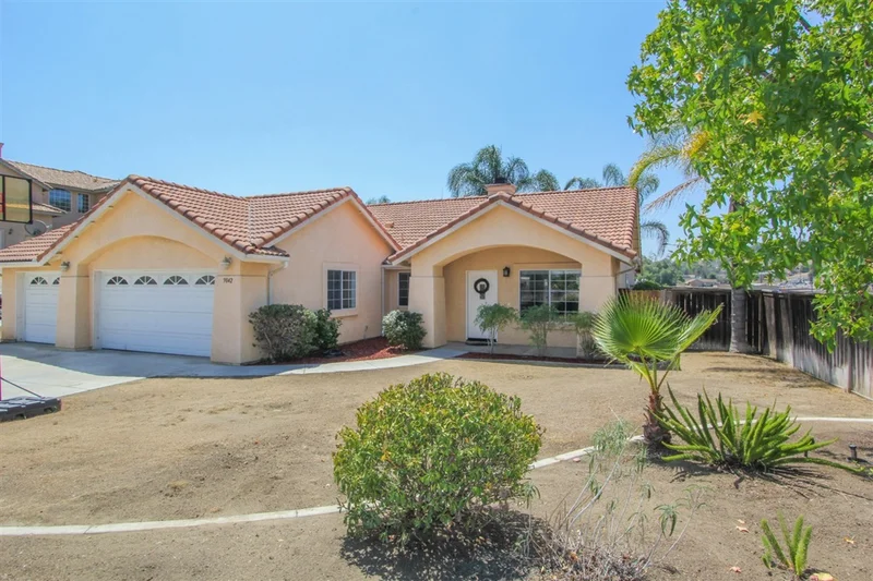9042 Frankie Court, Lakeside, CA 92040