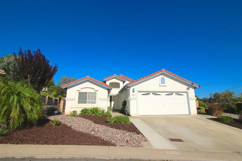 2727 Lobelia Road, Alpine, CA 91901