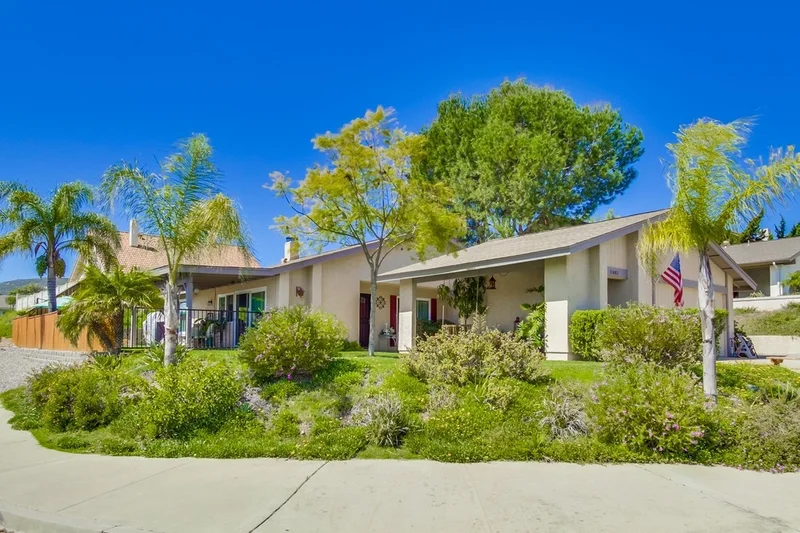 11487 Aliento, San Diego, CA 92127