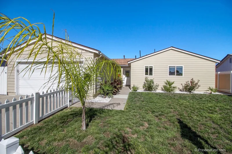 4322 Charing Place, San Diego, CA 92117