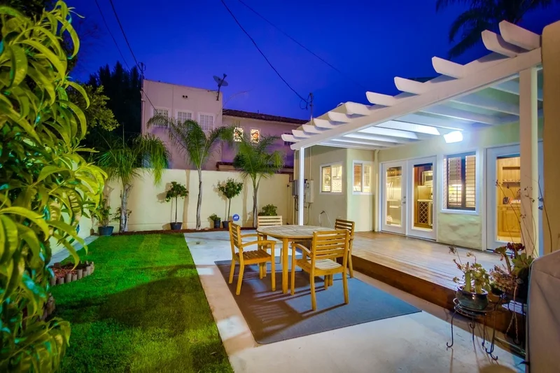 4620 Vista, San Diego, CA 92116