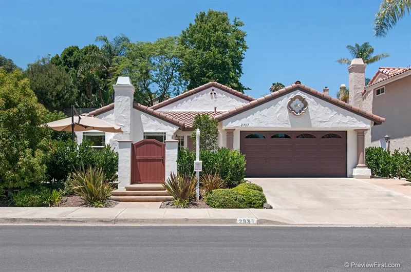2937 Avenida Theresa, Carlsbad, CA 92009