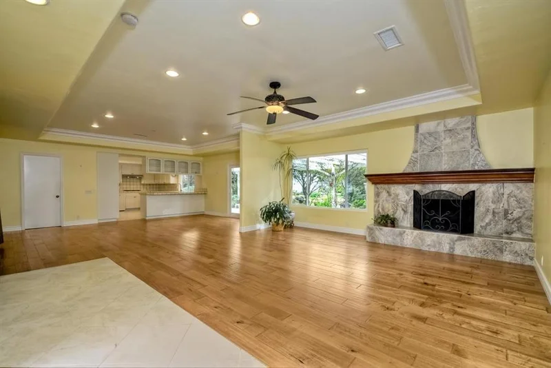 847 Valley Crest Dr, Vista, CA 92084