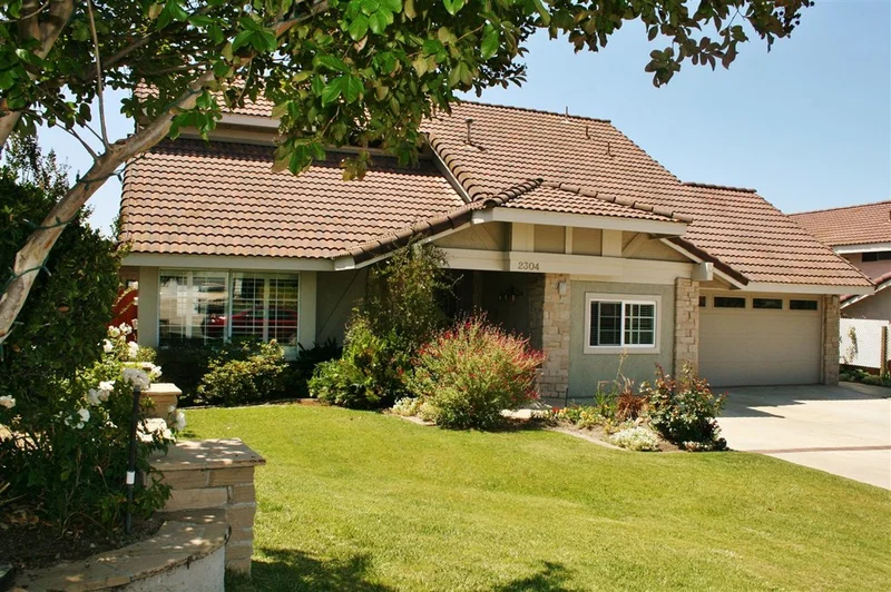 2304 Wind River Rd, El Cajon, CA 92019