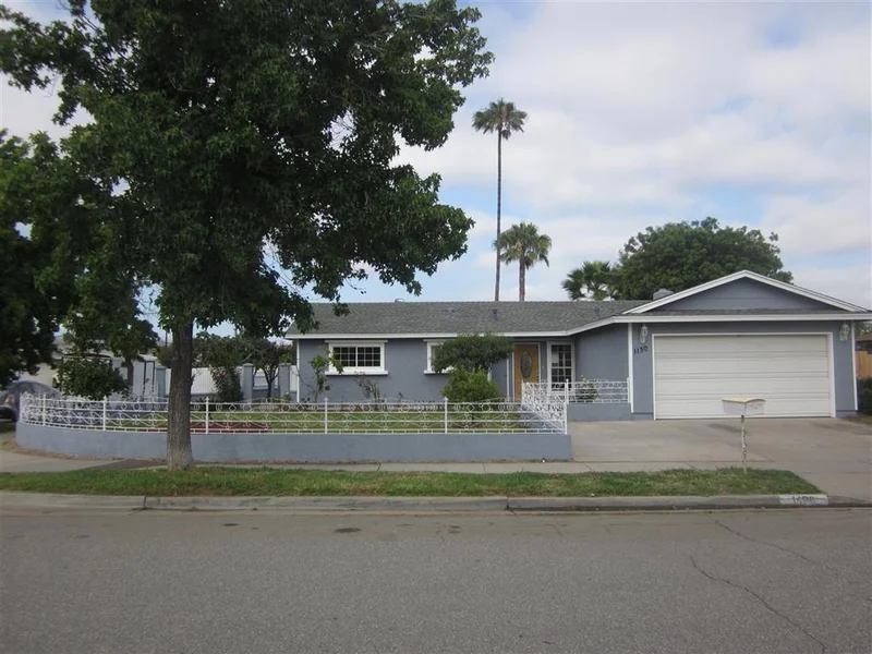 1130 Grape Street, Escondido, CA 92026