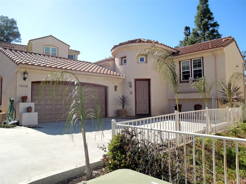 10112 California Waters, Spring Valley, CA 91977