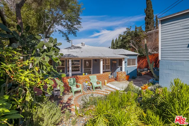 2737 Dicturn, Los Angeles, CA 90065