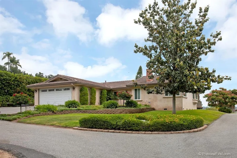 3004 Olive Hill Rd., Fallbrook, CA 92028